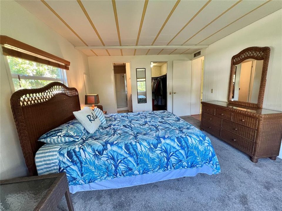 На продажу: $99,900 (2 спален, 2 ванн, 960 Квадратных фут)