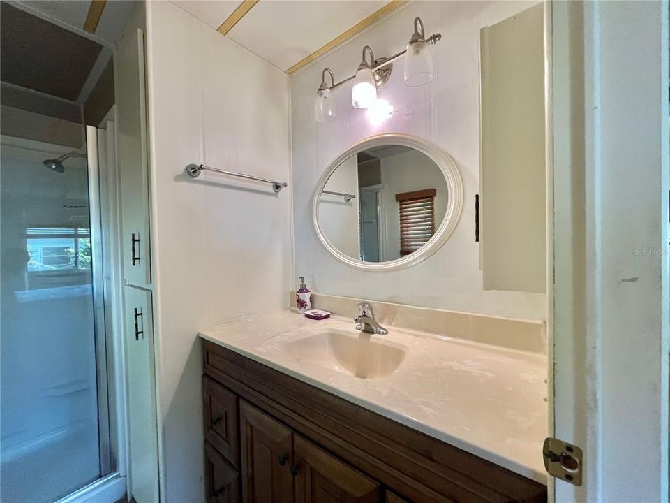 На продажу: $99,900 (2 спален, 2 ванн, 960 Квадратных фут)