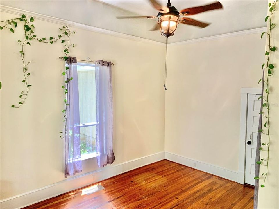 待售: $560,000 (4 贝兹, 3 浴室, 3024 平方英尺)