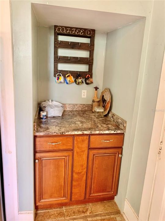 待售: $560,000 (4 贝兹, 3 浴室, 3024 平方英尺)