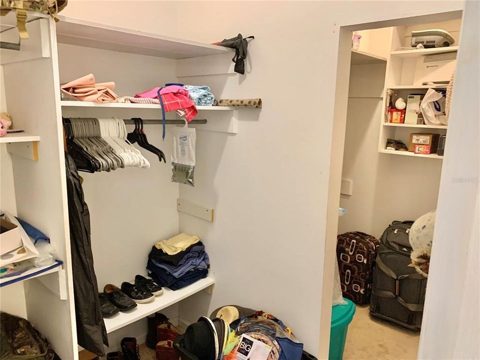 待售: $560,000 (4 贝兹, 3 浴室, 3024 平方英尺)