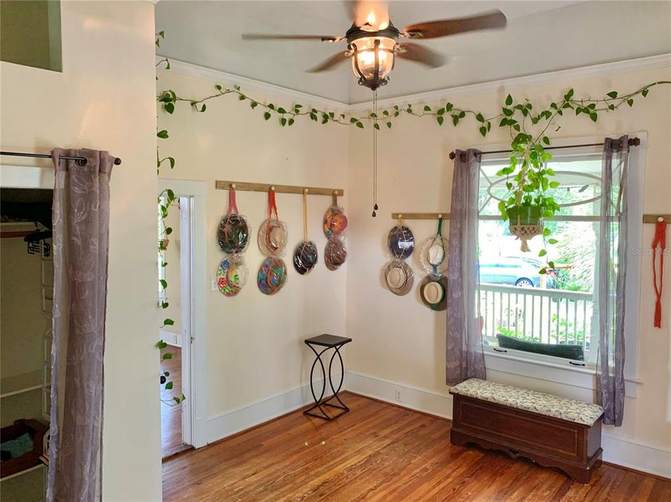 待售: $560,000 (4 贝兹, 3 浴室, 3024 平方英尺)