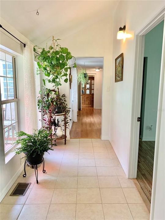 待售: $560,000 (4 贝兹, 3 浴室, 3024 平方英尺)