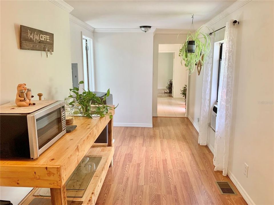 待售: $560,000 (4 贝兹, 3 浴室, 3024 平方英尺)