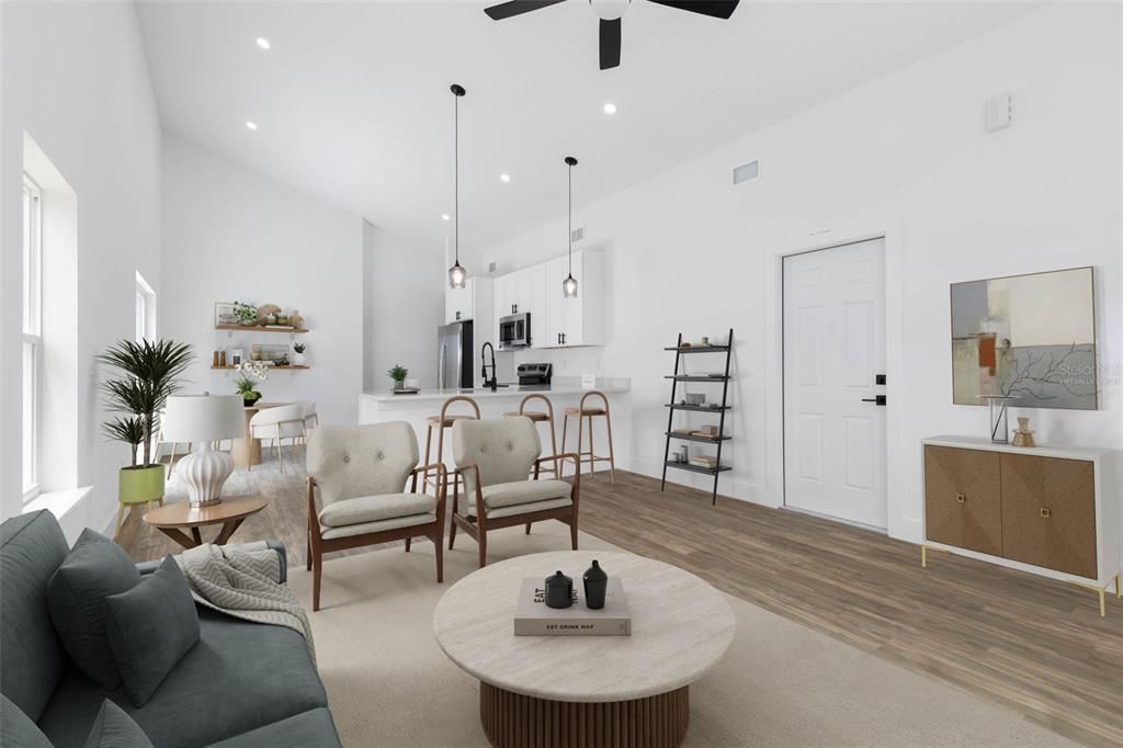 合同活跃: $335,000 (3 贝兹, 3 浴室, 1180 平方英尺)