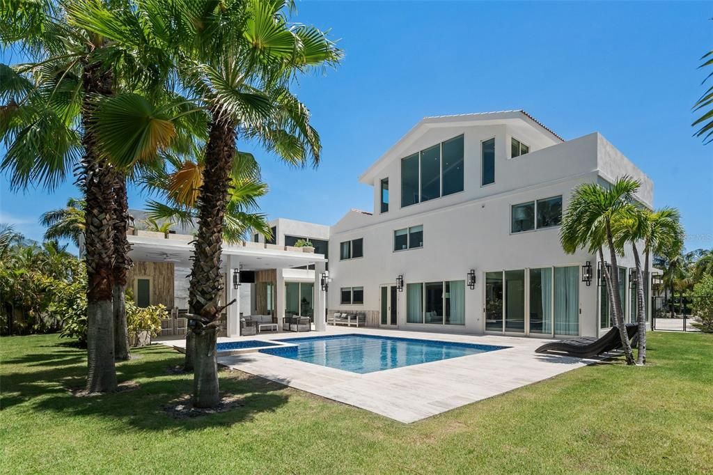 待售: $8,300,000 (9 贝兹, 9 浴室, 7881 平方英尺)