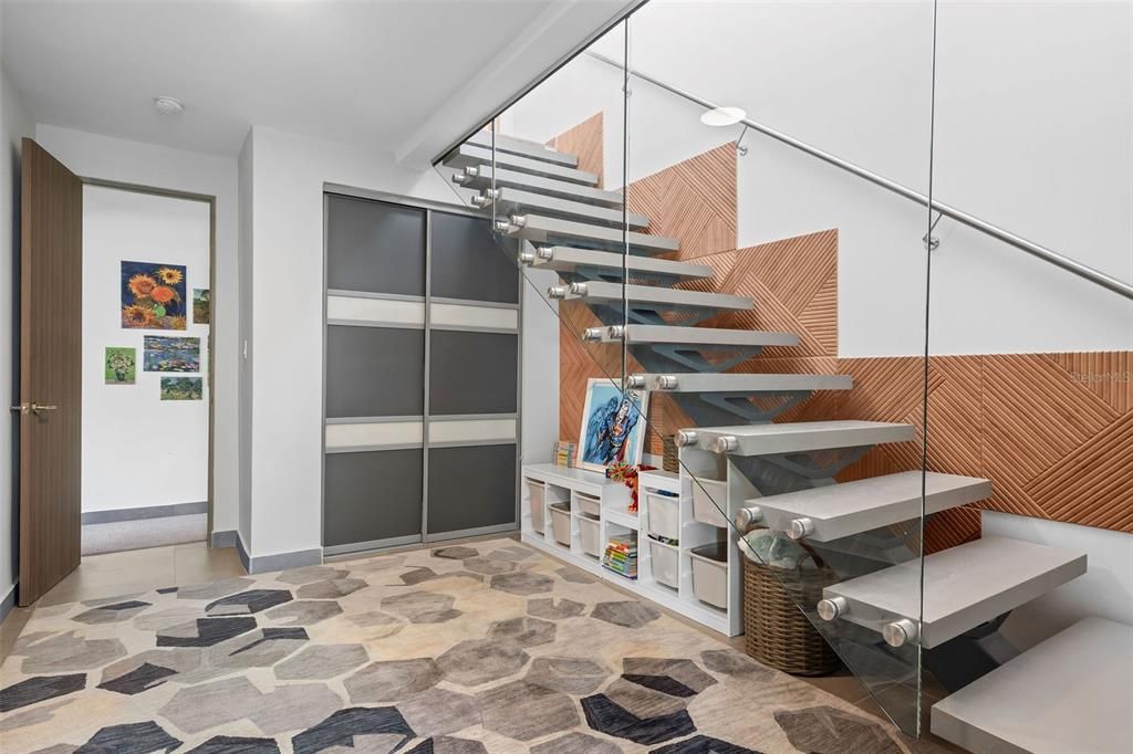 待售: $8,300,000 (9 贝兹, 9 浴室, 7881 平方英尺)