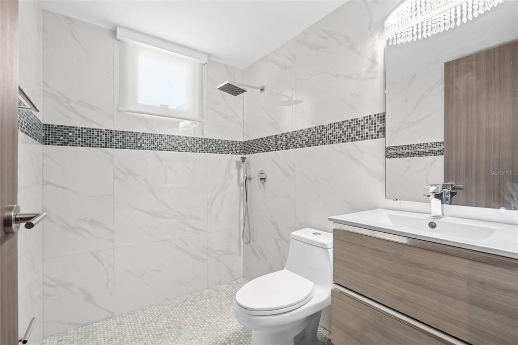 待售: $8,300,000 (9 贝兹, 9 浴室, 7881 平方英尺)