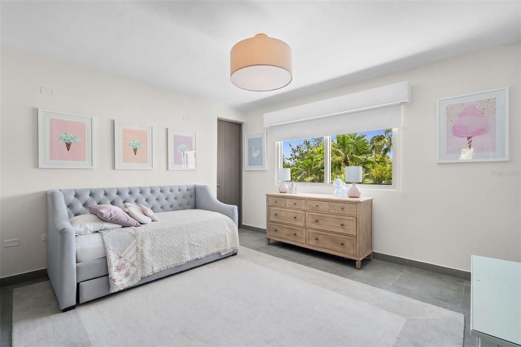 待售: $8,300,000 (9 贝兹, 9 浴室, 7881 平方英尺)