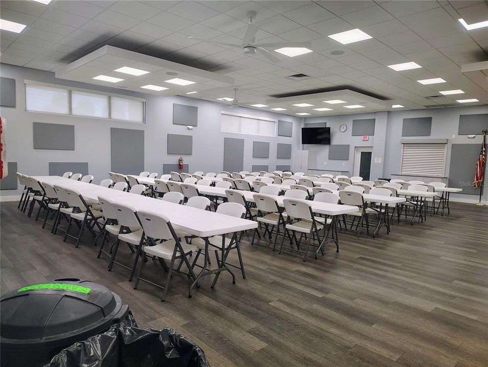 合同活跃: $110,000 (3 贝兹, 2 浴室, 1085 平方英尺)