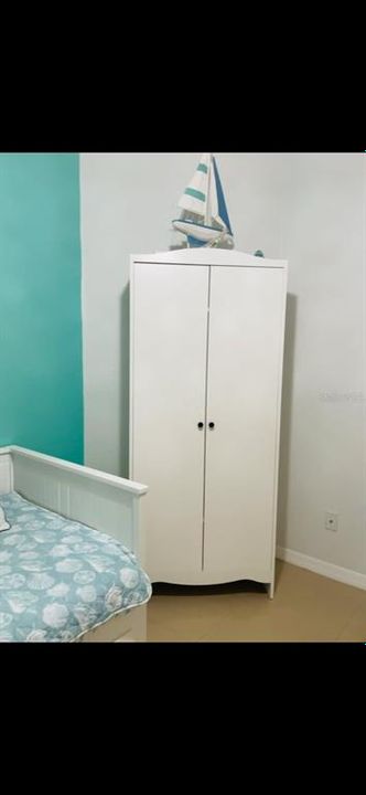 For Sale: $328,000 (3 beds, 2 baths, 1209 Square Feet)