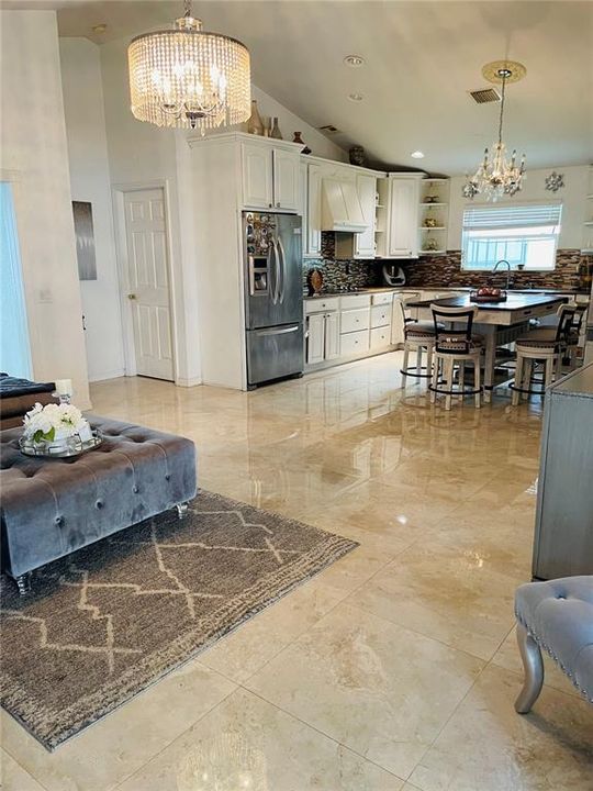 For Sale: $328,000 (3 beds, 2 baths, 1209 Square Feet)