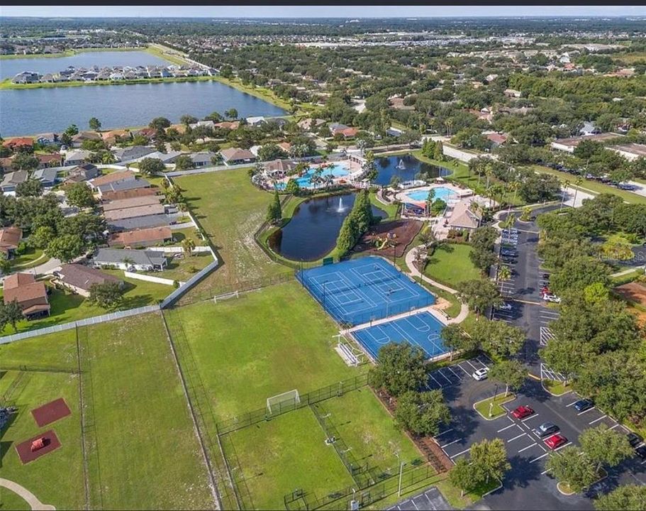 For Sale: $328,000 (3 beds, 2 baths, 1209 Square Feet)