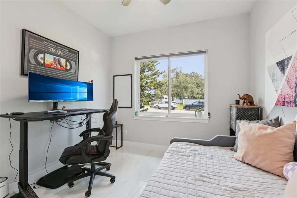 На продажу: $1,580,000 (4 спален, 3 ванн, 2636 Квадратных фут)