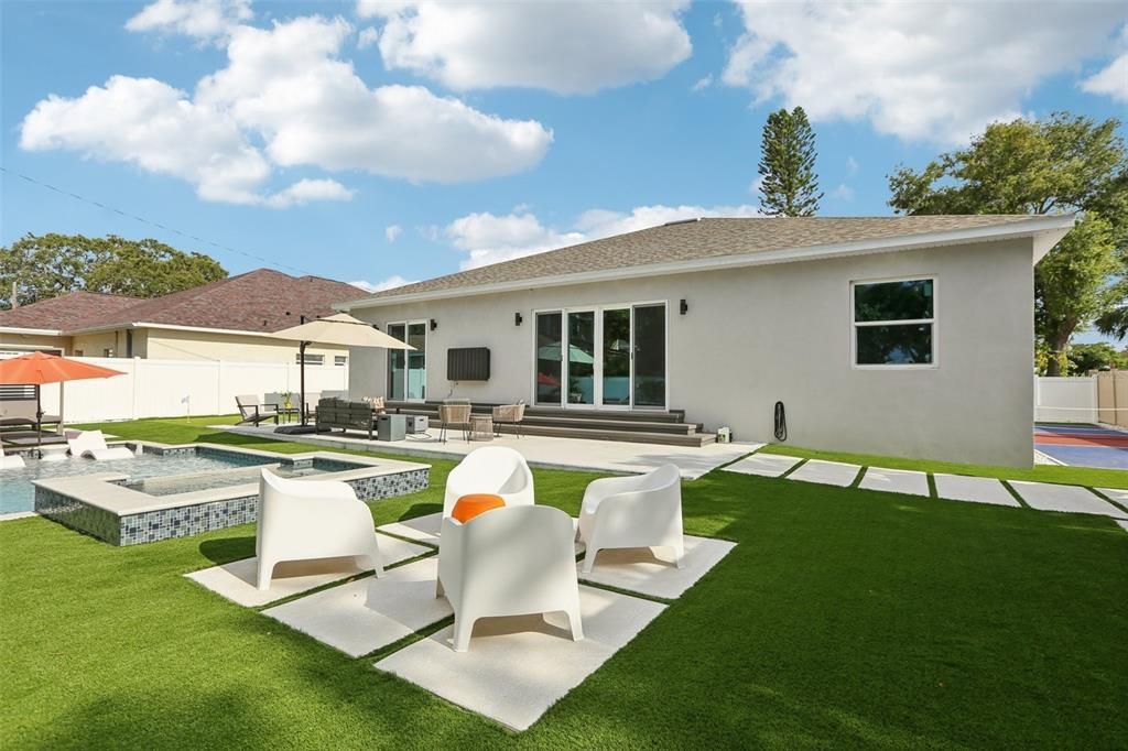 На продажу: $1,580,000 (4 спален, 3 ванн, 2636 Квадратных фут)