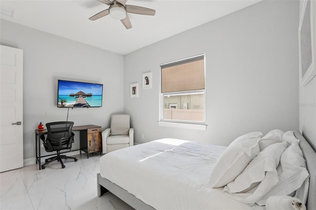 На продажу: $1,580,000 (4 спален, 3 ванн, 2636 Квадратных фут)