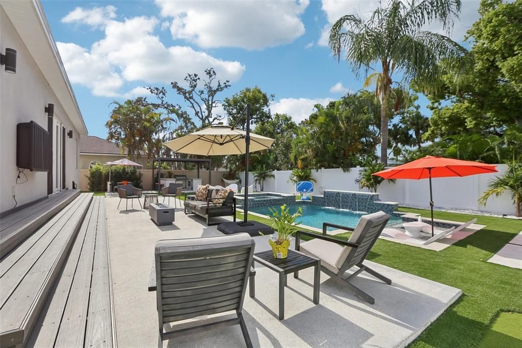 На продажу: $1,580,000 (4 спален, 3 ванн, 2636 Квадратных фут)