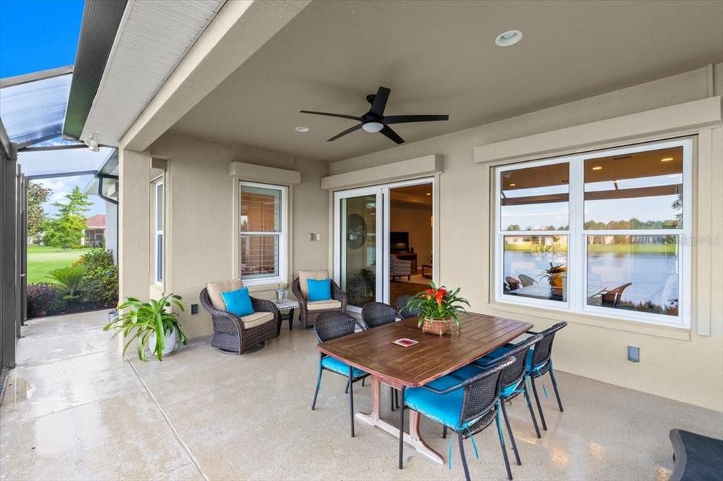 合同活跃: $579,000 (3 贝兹, 2 浴室, 2279 平方英尺)