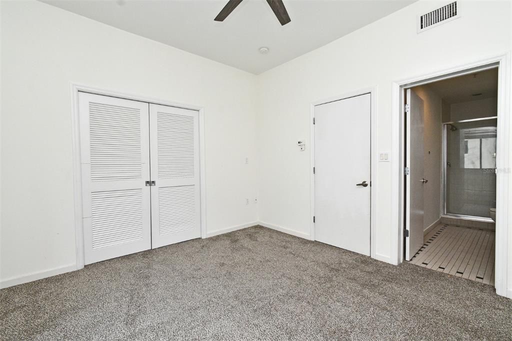 For Sale: $459,900 (2 beds, 2 baths, 1455 Square Feet)