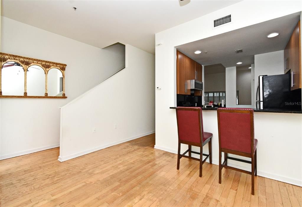 For Sale: $459,900 (2 beds, 2 baths, 1455 Square Feet)