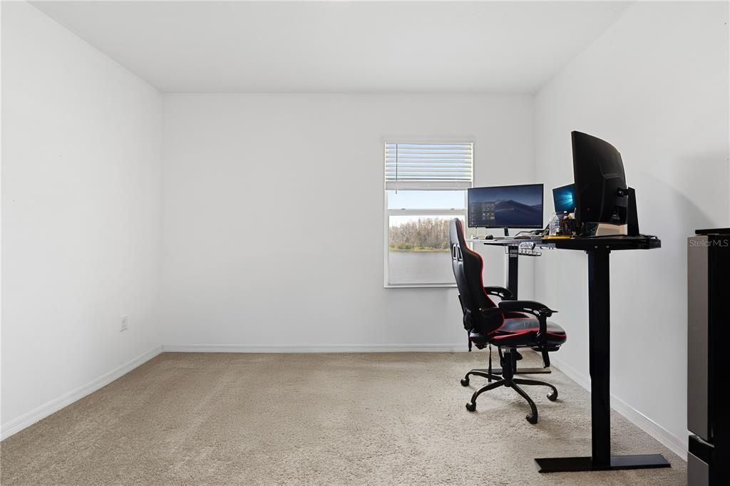 Activo con contrato: $432,000 (4 camas, 2 baños, 2260 Pies cuadrados)