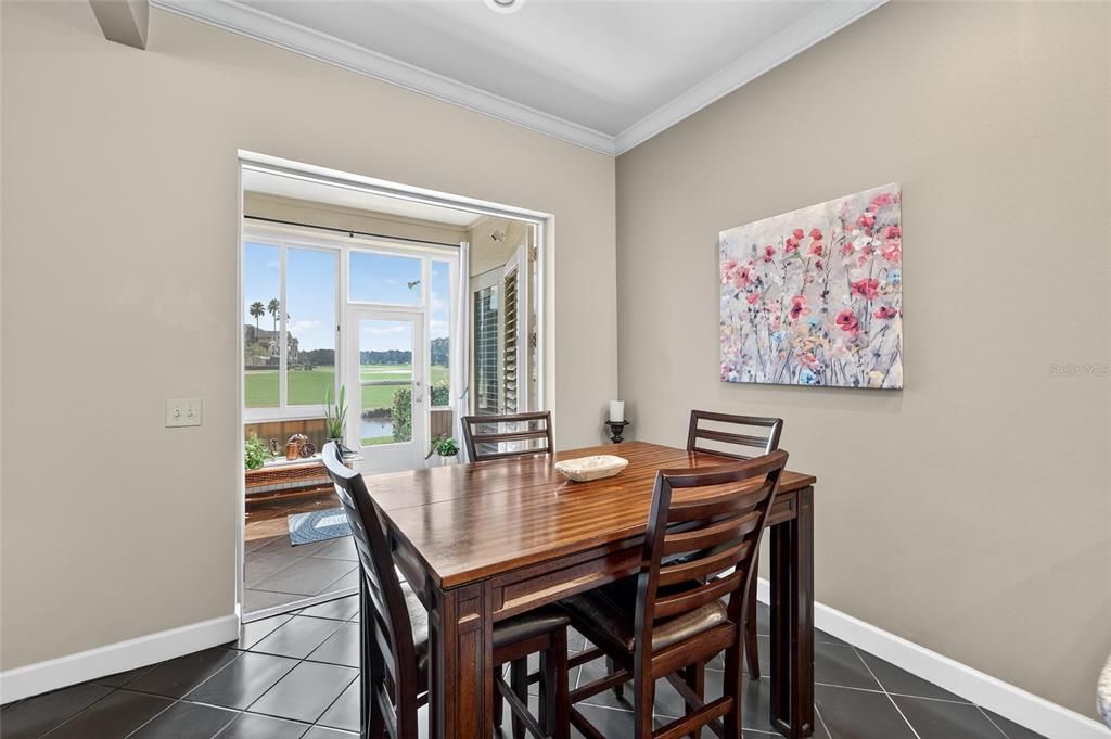 合同活跃: $695,000 (3 贝兹, 3 浴室, 2883 平方英尺)