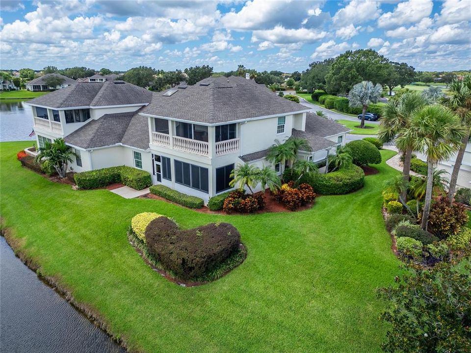 合同活跃: $695,000 (3 贝兹, 3 浴室, 2883 平方英尺)