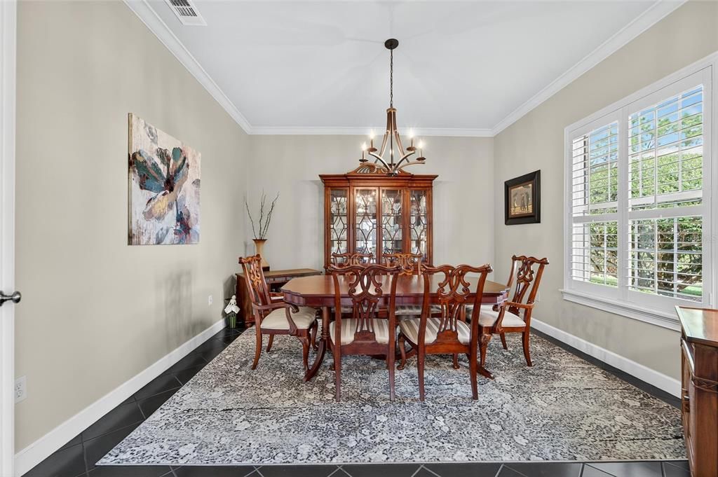 合同活跃: $695,000 (3 贝兹, 3 浴室, 2883 平方英尺)