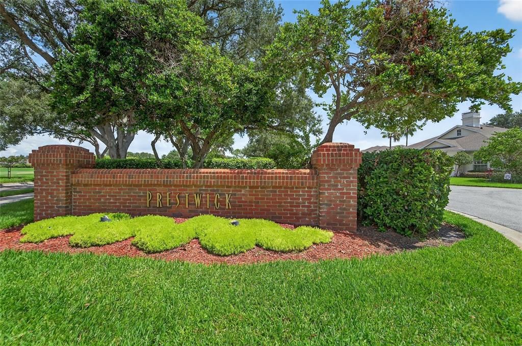 合同活跃: $695,000 (3 贝兹, 3 浴室, 2883 平方英尺)