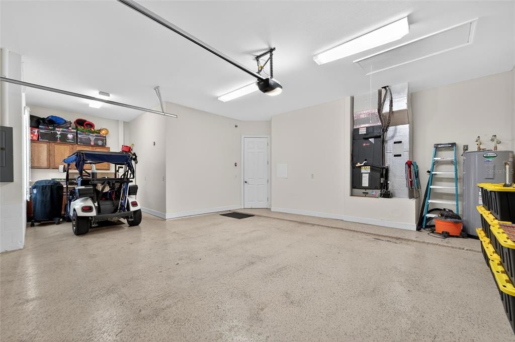 合同活跃: $695,000 (3 贝兹, 3 浴室, 2883 平方英尺)