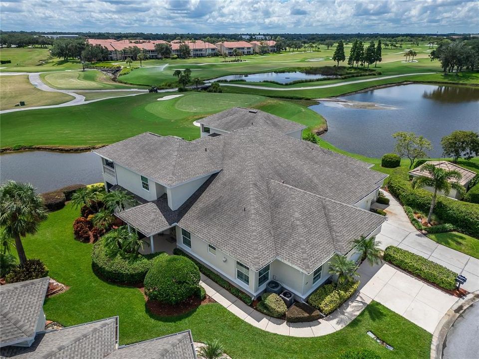 合同活跃: $695,000 (3 贝兹, 3 浴室, 2883 平方英尺)