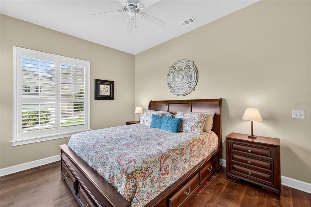 合同活跃: $695,000 (3 贝兹, 3 浴室, 2883 平方英尺)