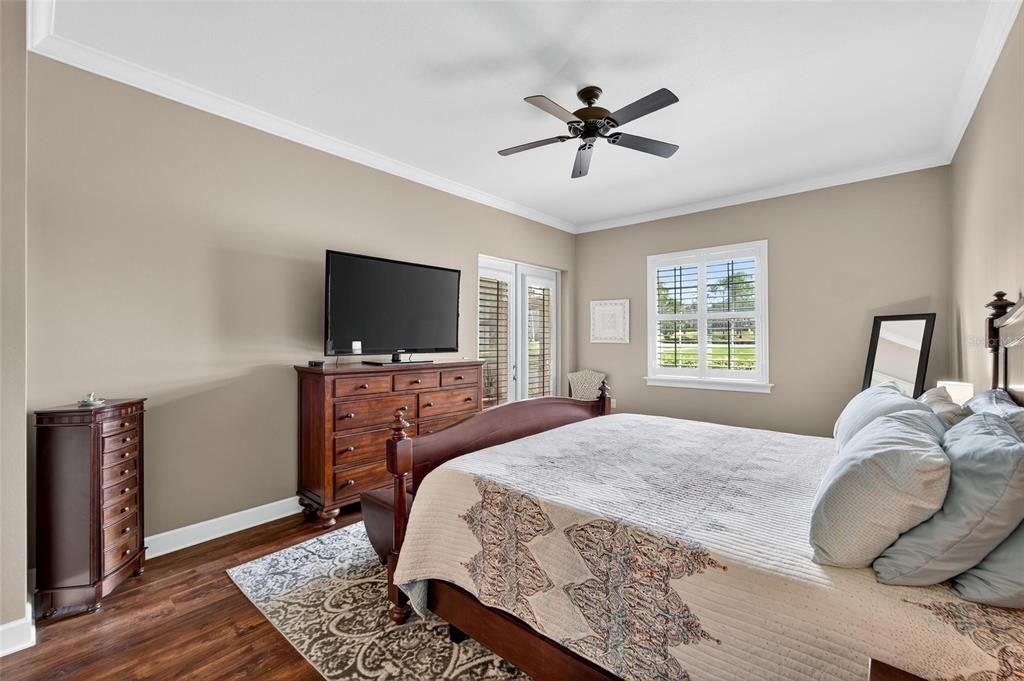 合同活跃: $695,000 (3 贝兹, 3 浴室, 2883 平方英尺)