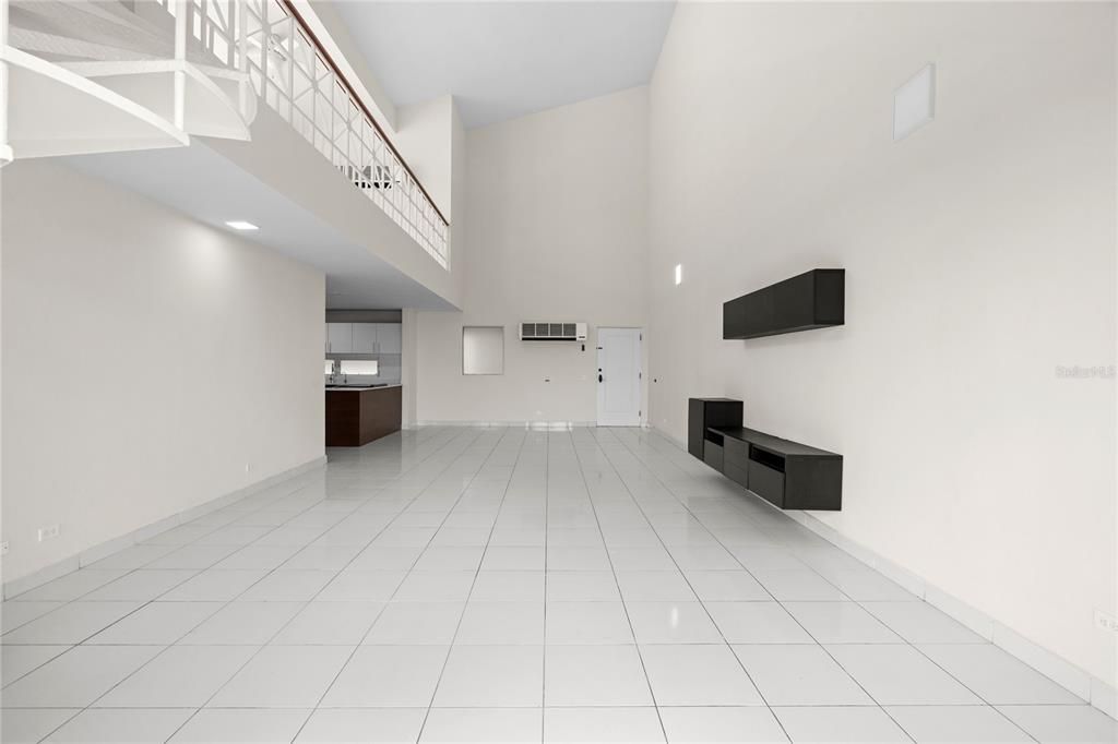 На продажу: $775,000 (3 спален, 2 ванн, 2018 Квадратных фут)