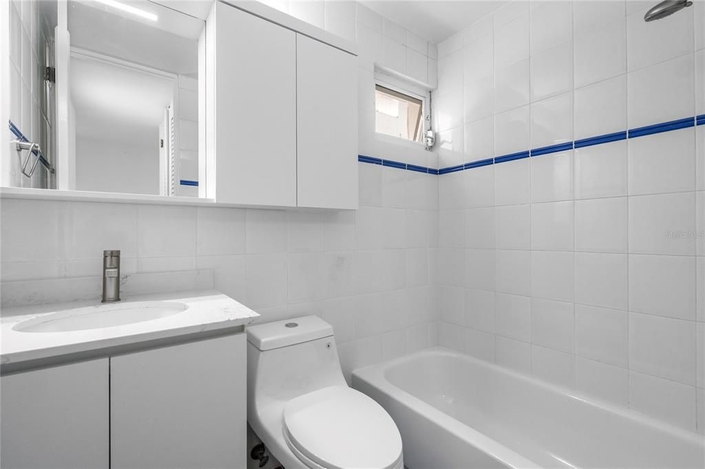 На продажу: $775,000 (3 спален, 2 ванн, 2018 Квадратных фут)