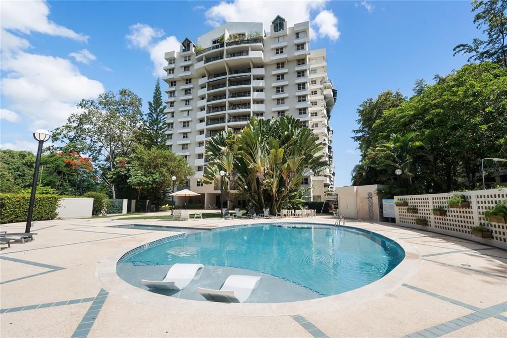 На продажу: $775,000 (3 спален, 2 ванн, 2018 Квадратных фут)