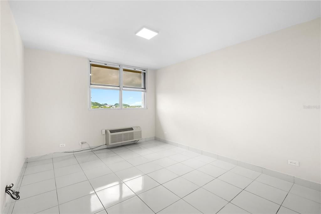 На продажу: $775,000 (3 спален, 2 ванн, 2018 Квадратных фут)