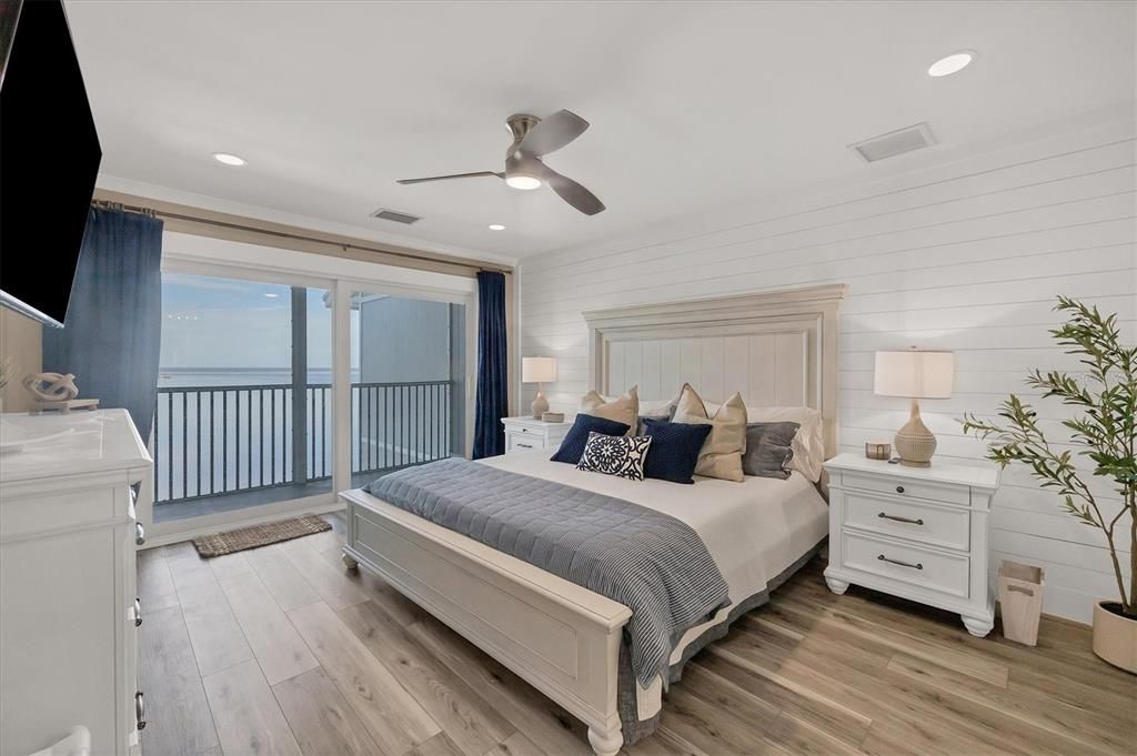 For Rent: $3,150 (2 beds, 2 baths, 1248 Square Feet)