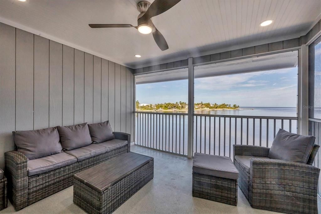 For Rent: $3,150 (2 beds, 2 baths, 1248 Square Feet)