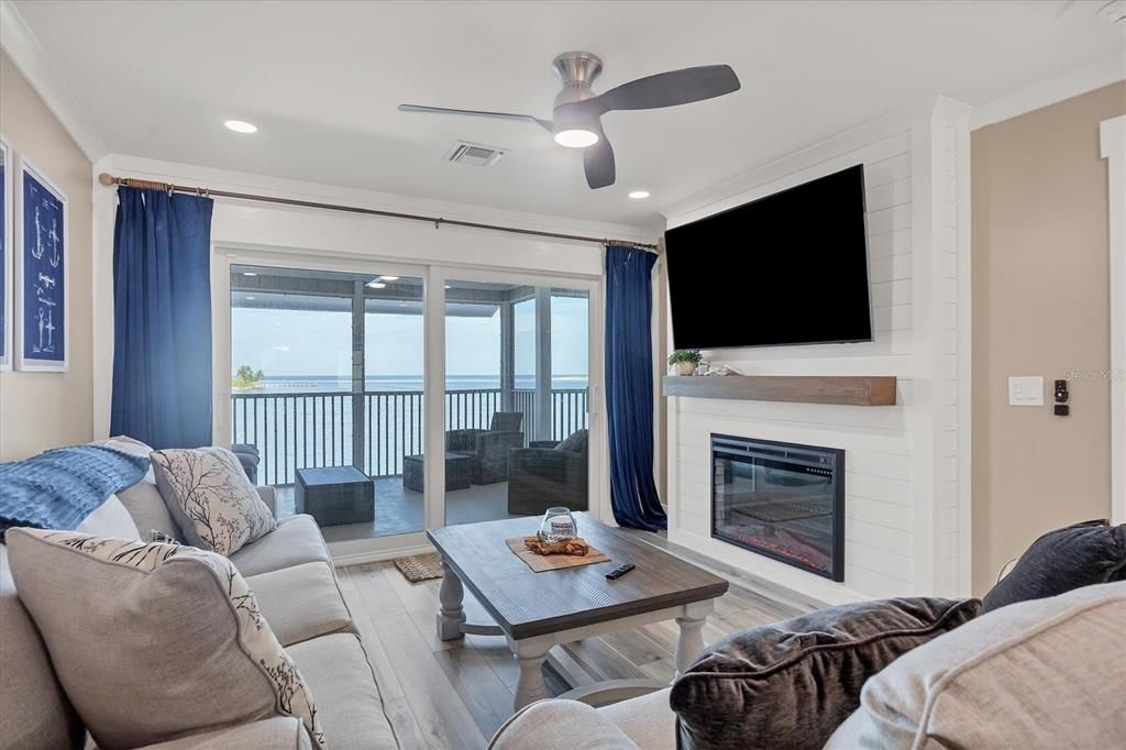 For Rent: $3,150 (2 beds, 2 baths, 1248 Square Feet)