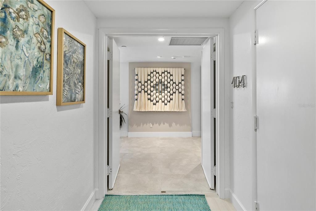 出租: $15,500 (2 贝兹, 2 浴室, 1560 平方英尺)