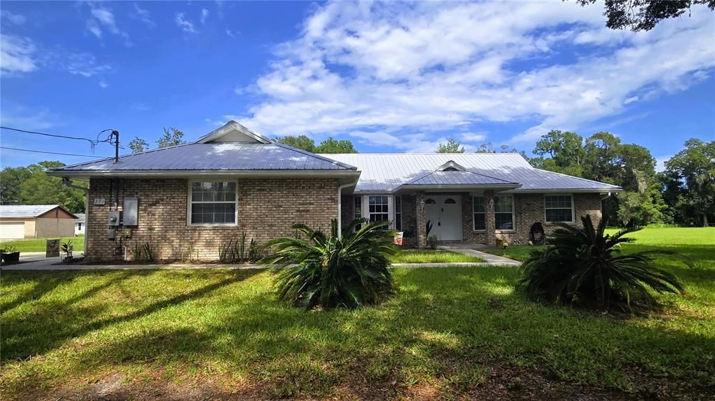 En Venta: $499,000 (3 camas, 2 baños, 1608 Pies cuadrados)