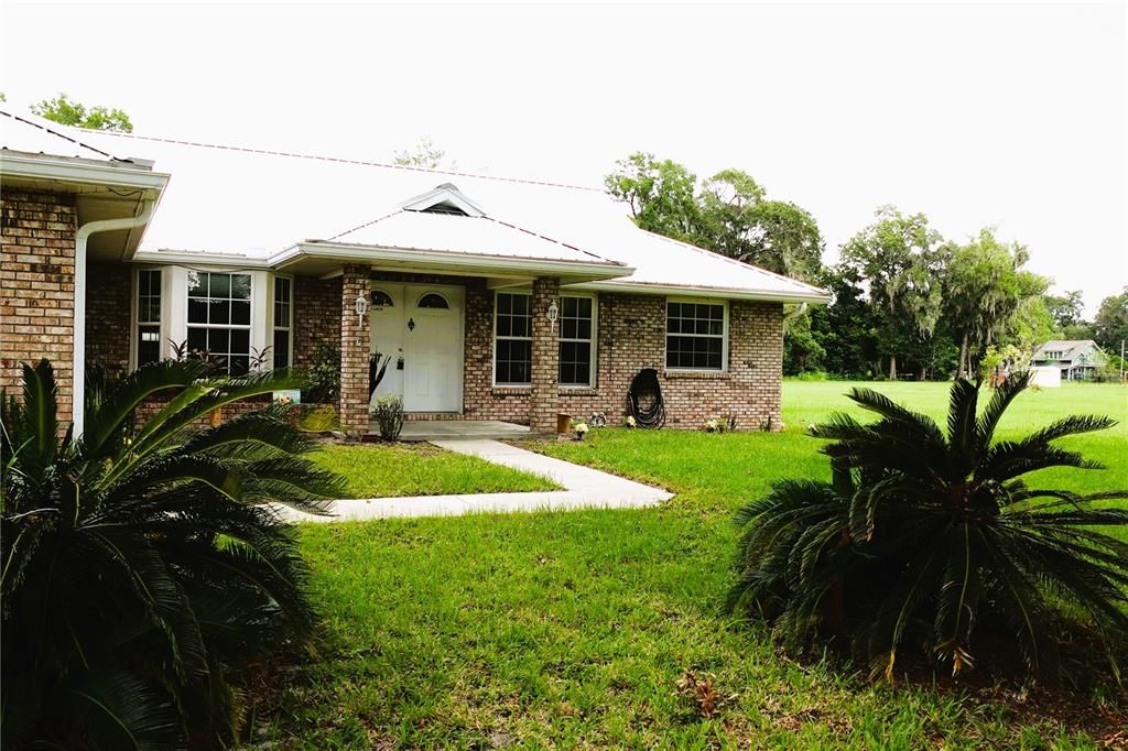 En Venta: $499,000 (3 camas, 2 baños, 1608 Pies cuadrados)