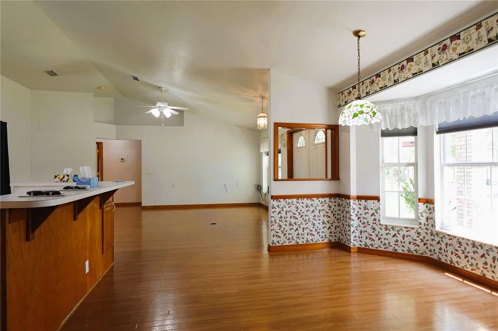 En Venta: $499,000 (3 camas, 2 baños, 1608 Pies cuadrados)