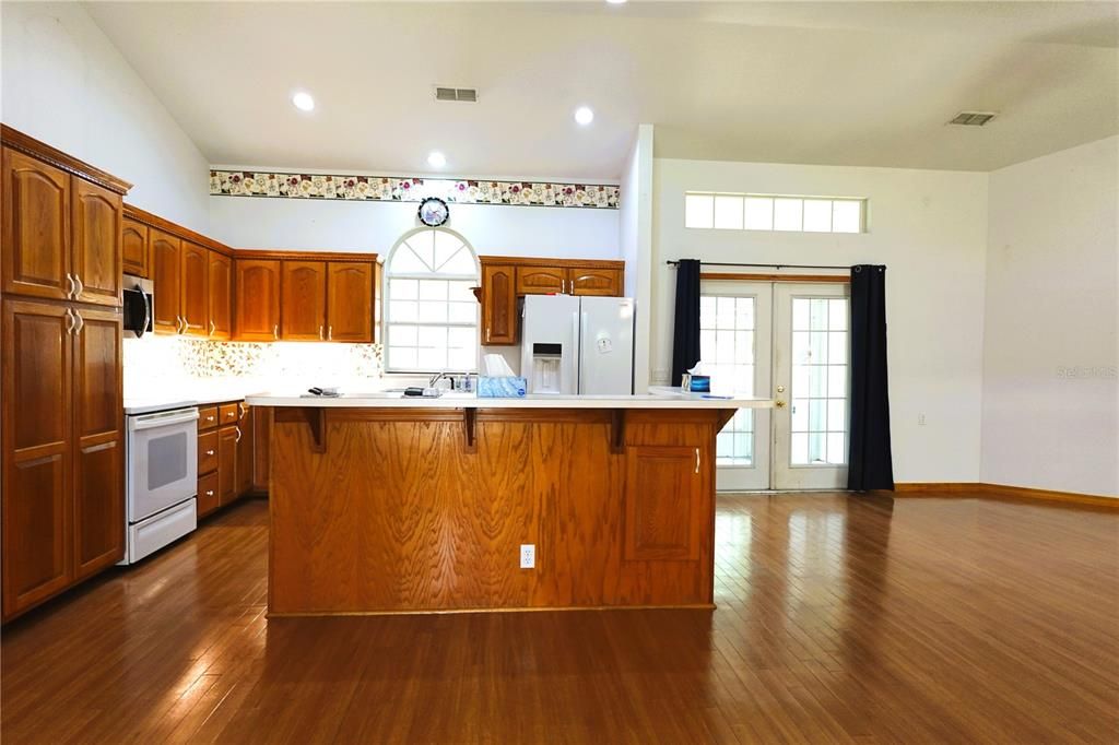 En Venta: $499,000 (3 camas, 2 baños, 1608 Pies cuadrados)