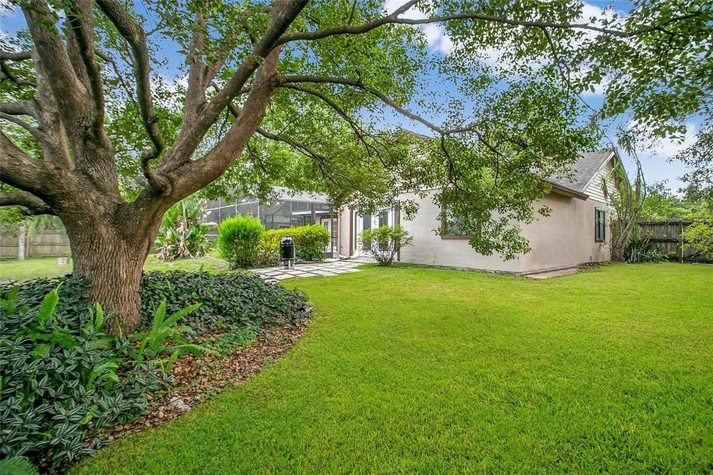 Activo con contrato: $465,000 (3 camas, 2 baños, 1859 Pies cuadrados)