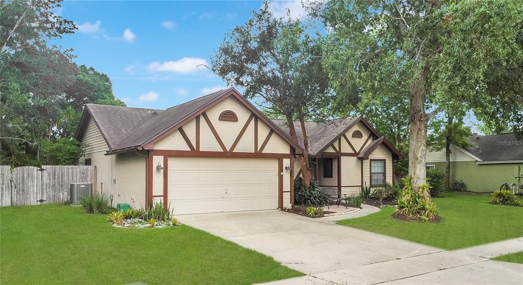 Activo con contrato: $465,000 (3 camas, 2 baños, 1859 Pies cuadrados)