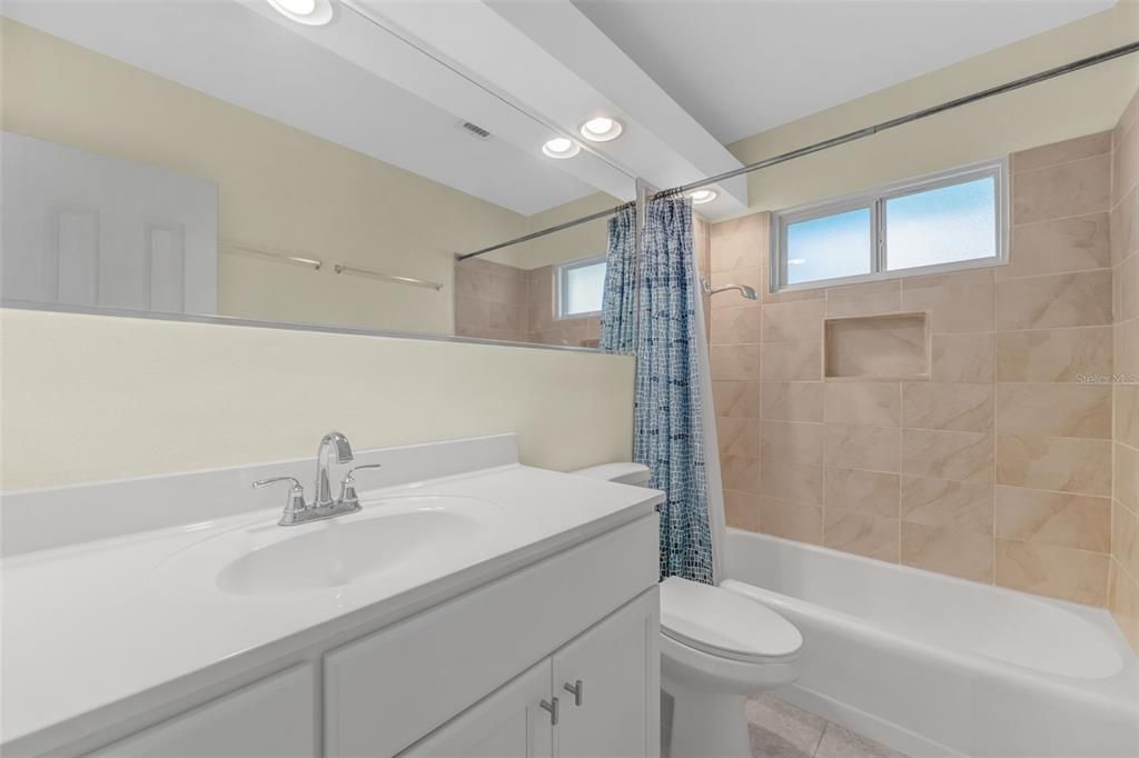 For Sale: $780,000 (3 beds, 2 baths, 1954 Square Feet)