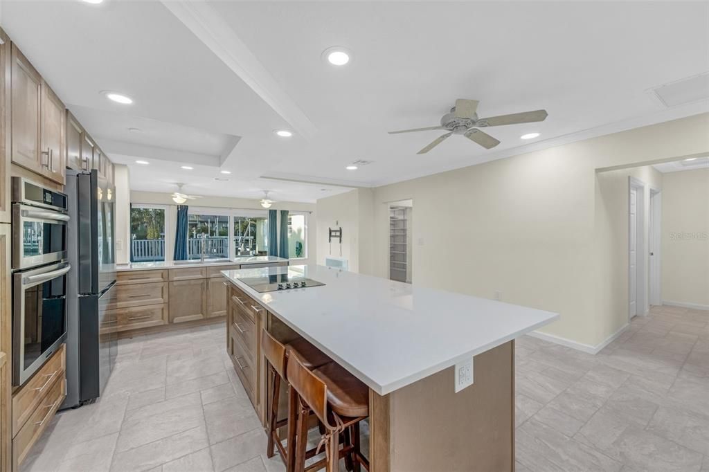 For Sale: $780,000 (3 beds, 2 baths, 1954 Square Feet)