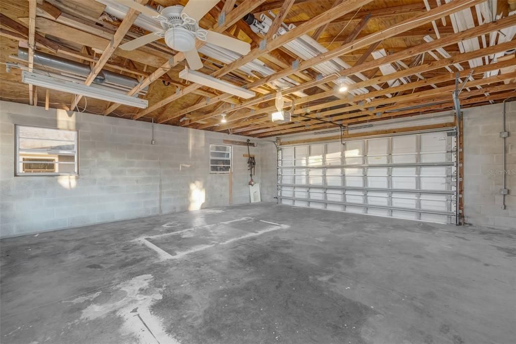 For Sale: $780,000 (3 beds, 2 baths, 1954 Square Feet)